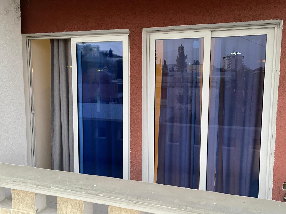Dardana&Gerjon Apartament Kamez Ngoại thất bức ảnh